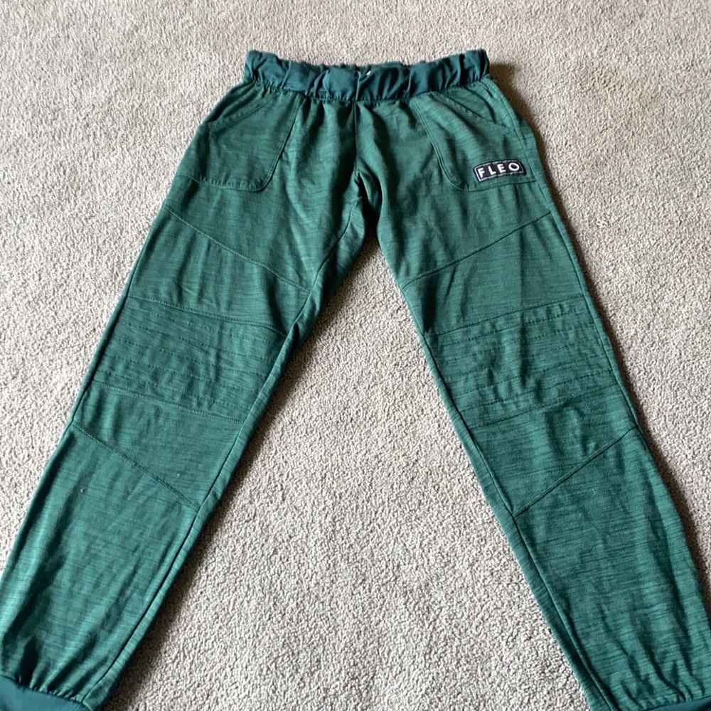 Fleo Harley joggers size small dark green
